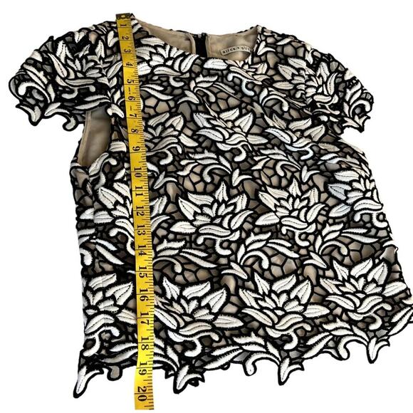 Alice + Olivia Style # C502081777 Embroidered Floral Sheer Blouse Top Crochet Wo - Picture 6 of 7